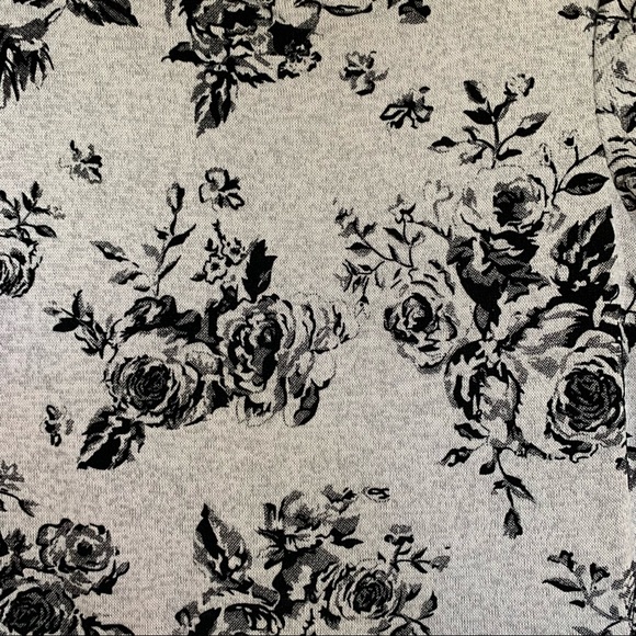 Black and Grey Floral Patterned Skater Dress - Picture 3 of 5